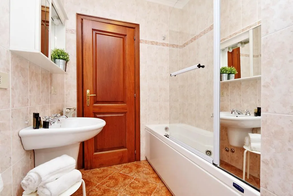 Mecenate Charme Apartment Italy